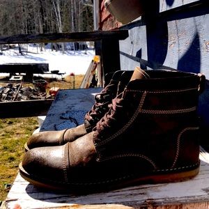 Winter boots size 12 color brown